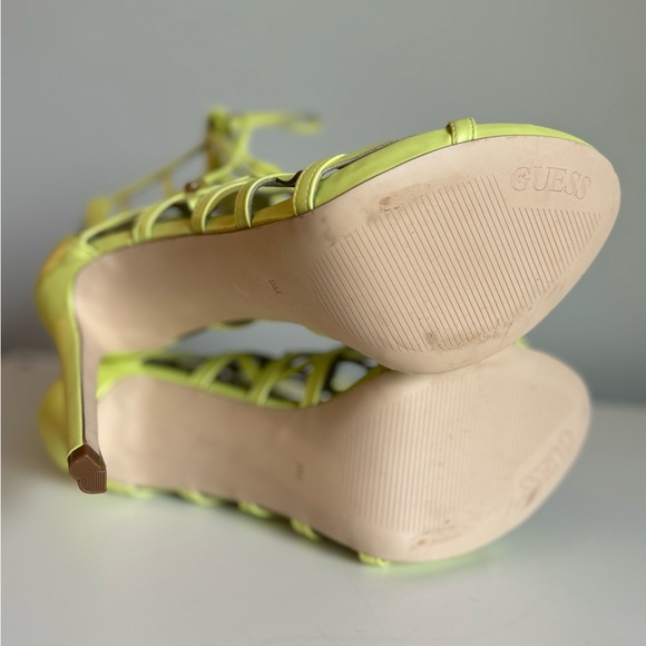 Heels Guess , size 9 - Picture 10 of 11